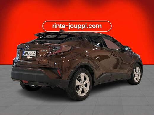 Toyota C-HR vaihtoauto