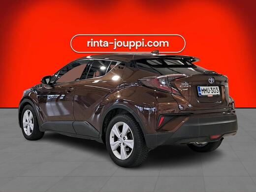 Toyota C-HR vaihtoauto