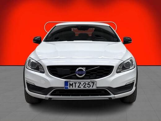 Volvo S60 Cross Country vaihtoauto