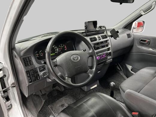 Toyota Hiace vaihtoauto