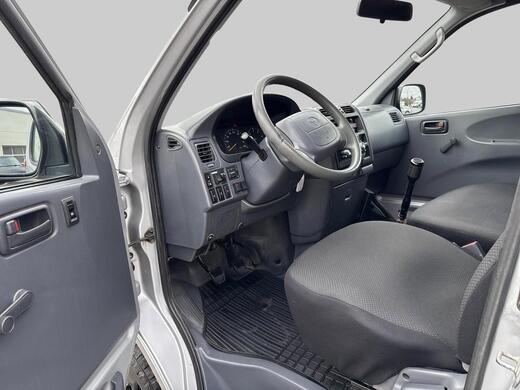 Toyota Hiace vaihtoauto