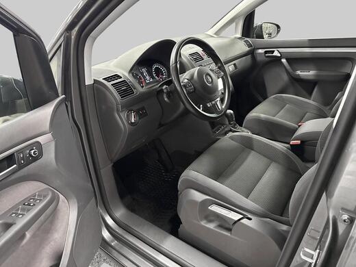 Volkswagen Touran vaihtoauto
