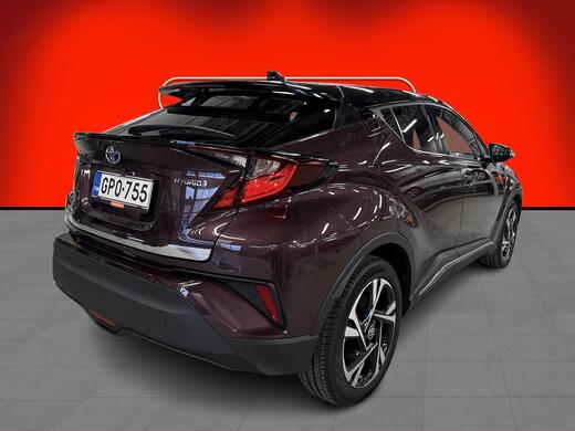 Toyota C-HR vaihtoauto