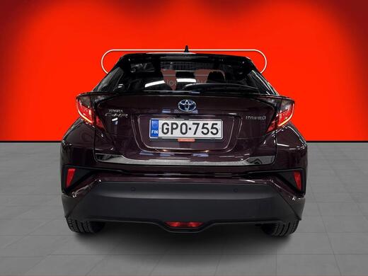 Toyota C-HR vaihtoauto