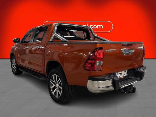 Toyota Hilux vaihtoauto