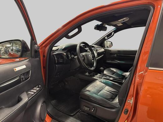 Toyota Hilux vaihtoauto