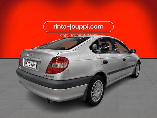 Toyota Avensis vaihtoauto