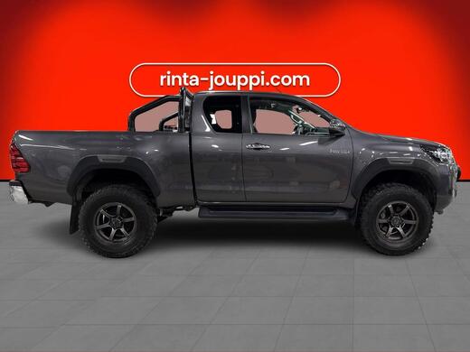 Toyota Hilux vaihtoauto