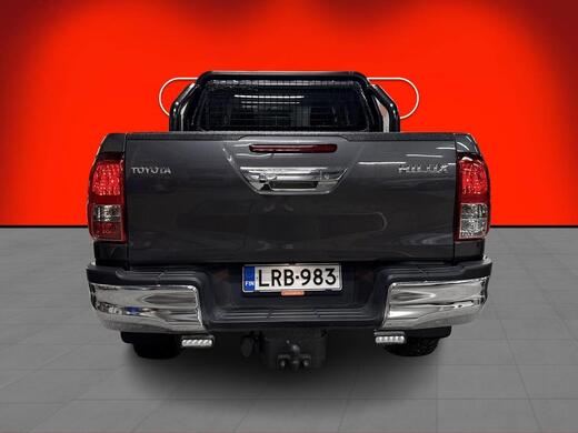 Toyota Hilux vaihtoauto