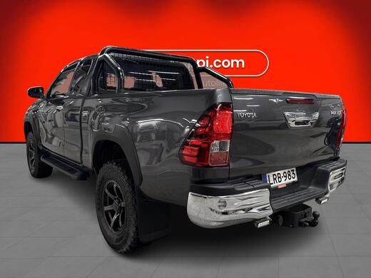 Toyota Hilux vaihtoauto