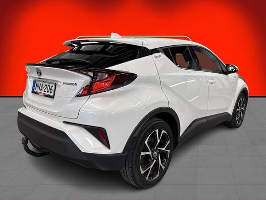 Toyota C-HR vaihtoauto