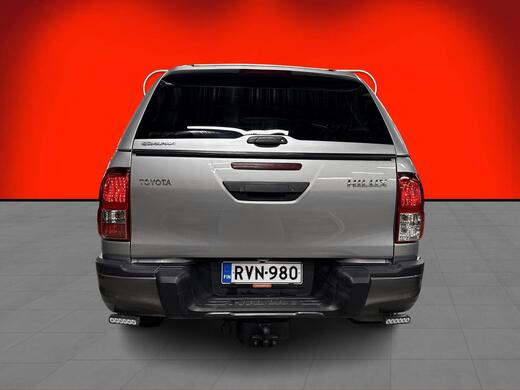 Toyota Hilux vaihtoauto