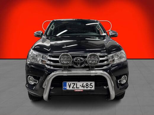 Toyota Hilux vaihtoauto