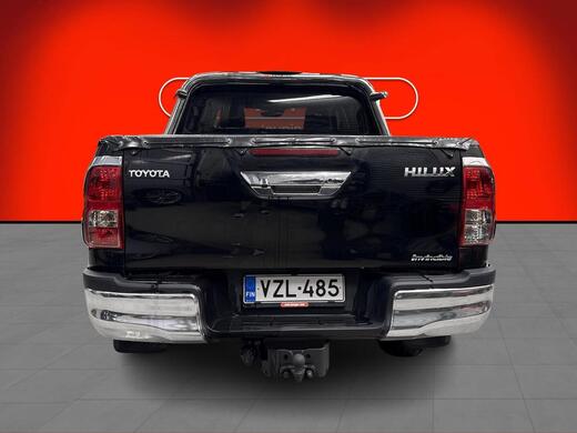 Toyota Hilux vaihtoauto