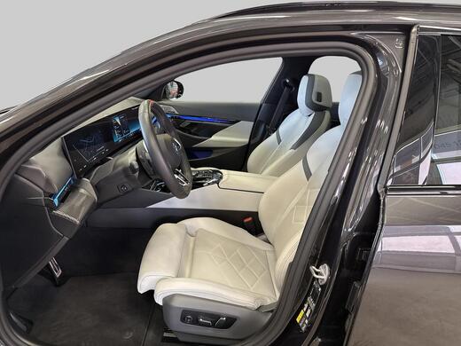 BMW i5 M60 vaihtoauto