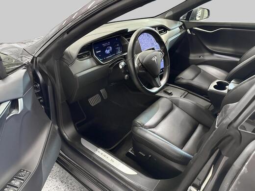 Tesla Model S vaihtoauto