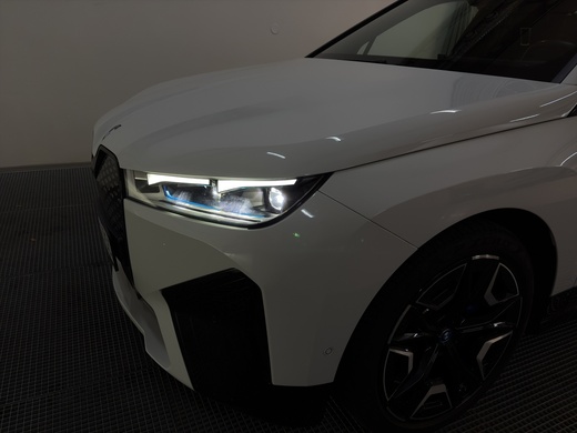 BMW iX vaihtoauto