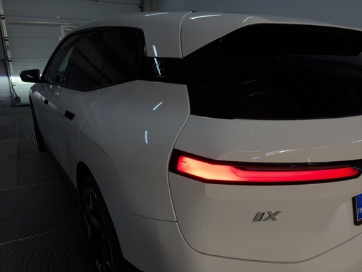 BMW iX vaihtoauto