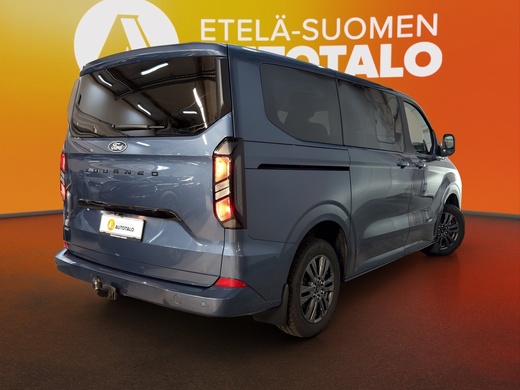 Ford Tourneo Custom vaihtoauto
