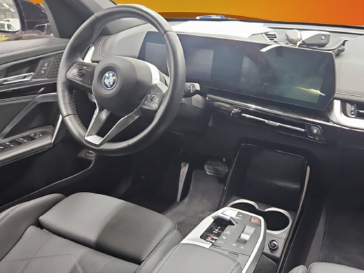 BMW iX1 vaihtoauto