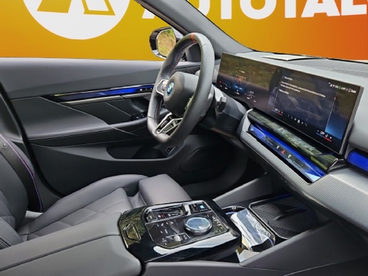 BMW i5 M60 vaihtoauto