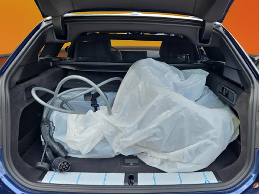 BMW i5 M60 vaihtoauto