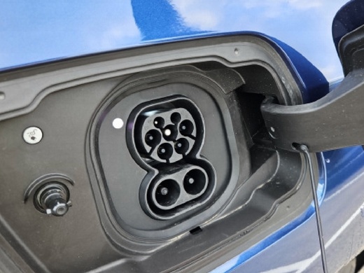 BMW i5 M60 vaihtoauto