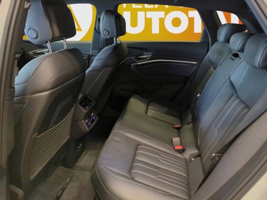 Audi Q8 e-tron vaihtoauto