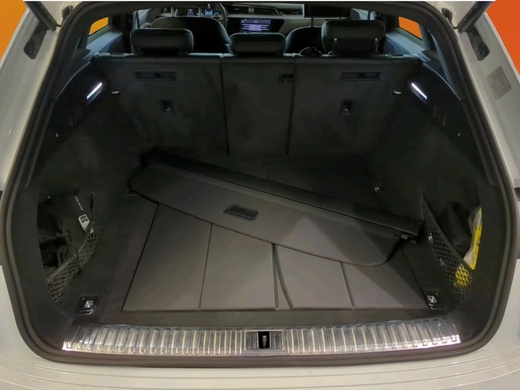 Audi Q8 e-tron vaihtoauto