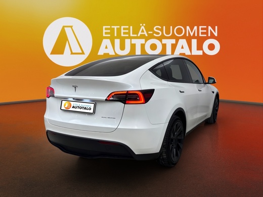 Tesla Model Y vaihtoauto