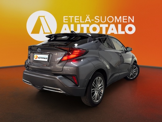 Toyota C-HR vaihtoauto