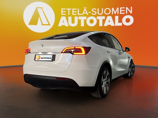 Tesla Model Y vaihtoauto