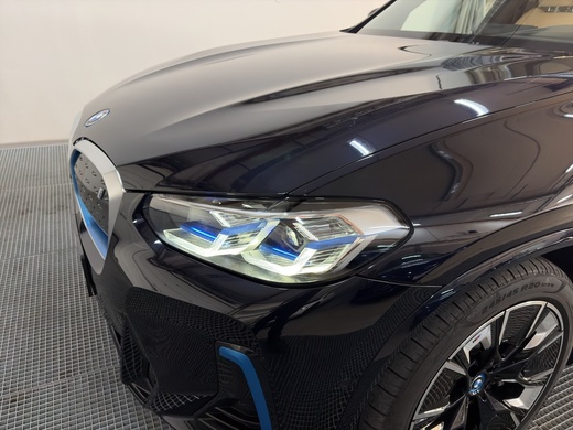 BMW iX3 vaihtoauto