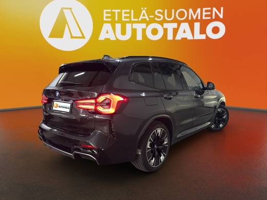 BMW iX3 vaihtoauto
