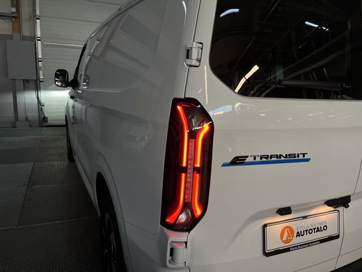 Ford Transit Custom vaihtoauto