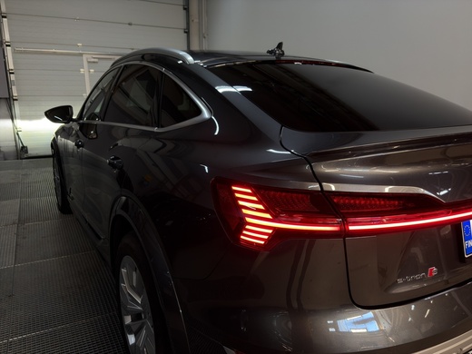 Audi e-tron vaihtoauto