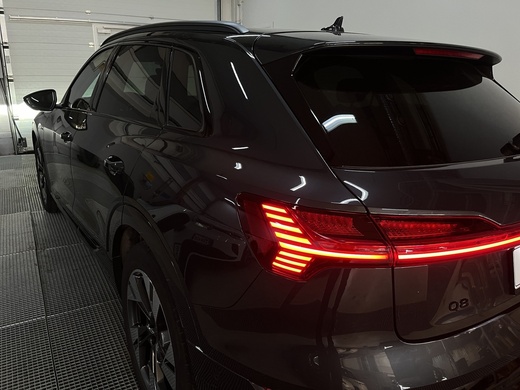 Audi Q8 e-tron vaihtoauto