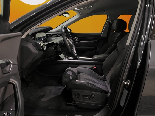 Audi Q8 e-tron vaihtoauto