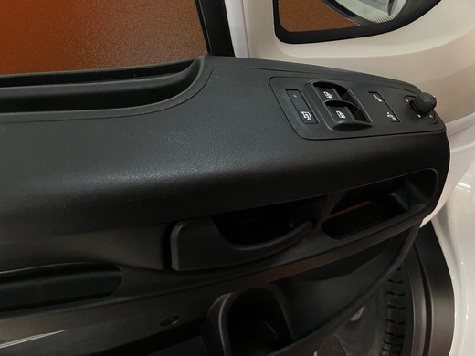 Opel Movano-e vaihtoauto