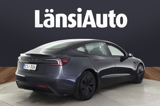 Tesla Model 3 vaihtoauto
