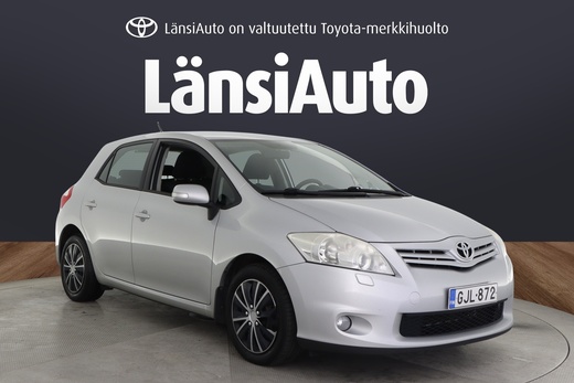 Toyota Auris vaihtoauto
