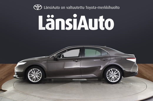 Toyota Camry vaihtoauto