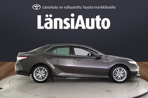 Toyota Camry vaihtoauto