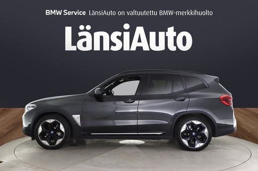 BMW iX3 vaihtoauto