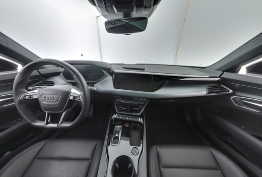 Audi e-tron GT vaihtoauto
