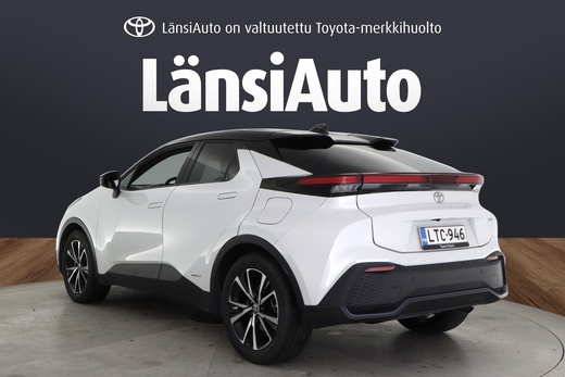 Toyota C-HR vaihtoauto