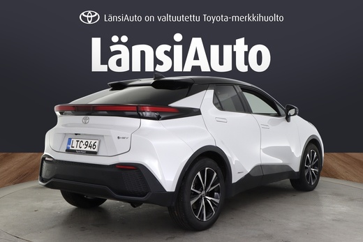 Toyota C-HR vaihtoauto