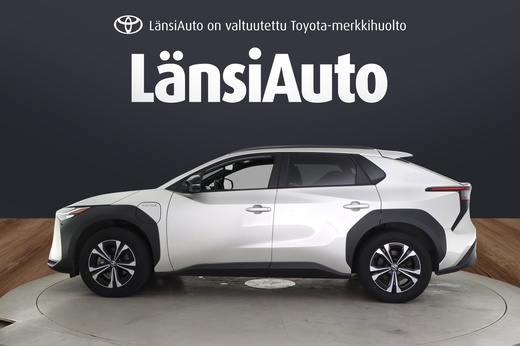 Toyota bZ4X vaihtoauto