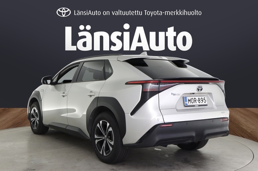 Toyota bZ4X vaihtoauto