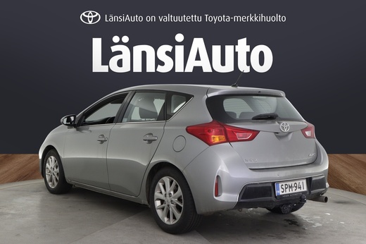 Toyota Auris vaihtoauto